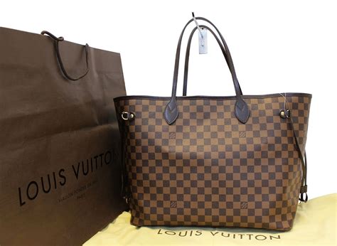 louis vuitton tote bag used.